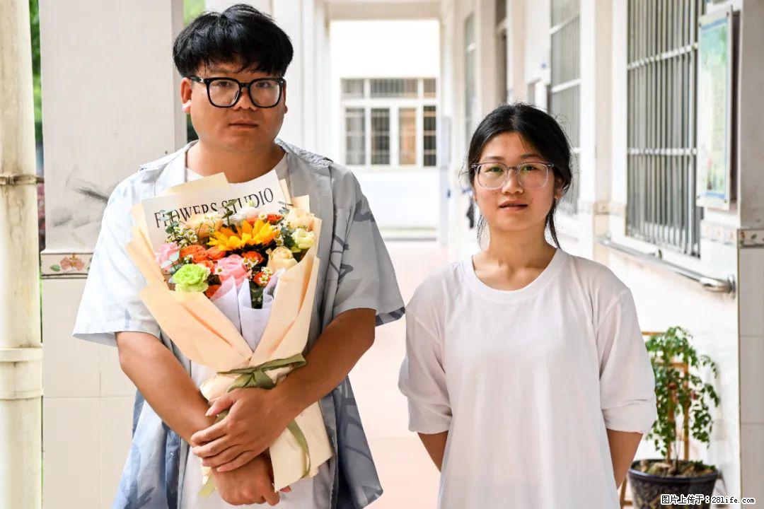 全网追的“扁担女孩”，找了一份暑假工，时薪12元 - 恩施生活资讯 - 恩施28生活网 es.28life.net